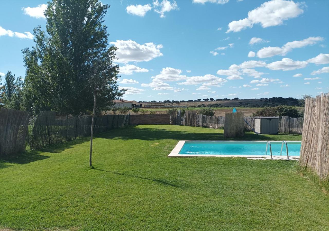 Casas Olmo Y Fresno Jardin Y Piscina A 17 Kilometros De Salamanca Eksteriør billede