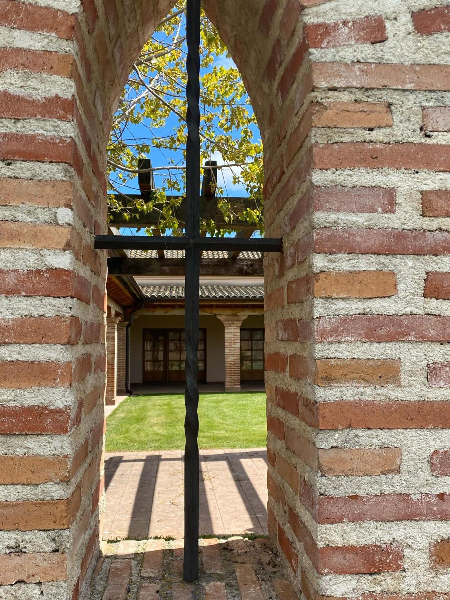 Casas Olmo Y Fresno Jardin Y Piscina A 17 Kilometros De Salamanca Eksteriør billede